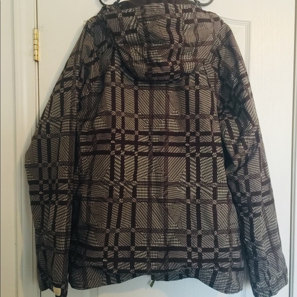 Quiksilver Skiing / Snowboarding Jacket NWOT - Picture 2 of 15